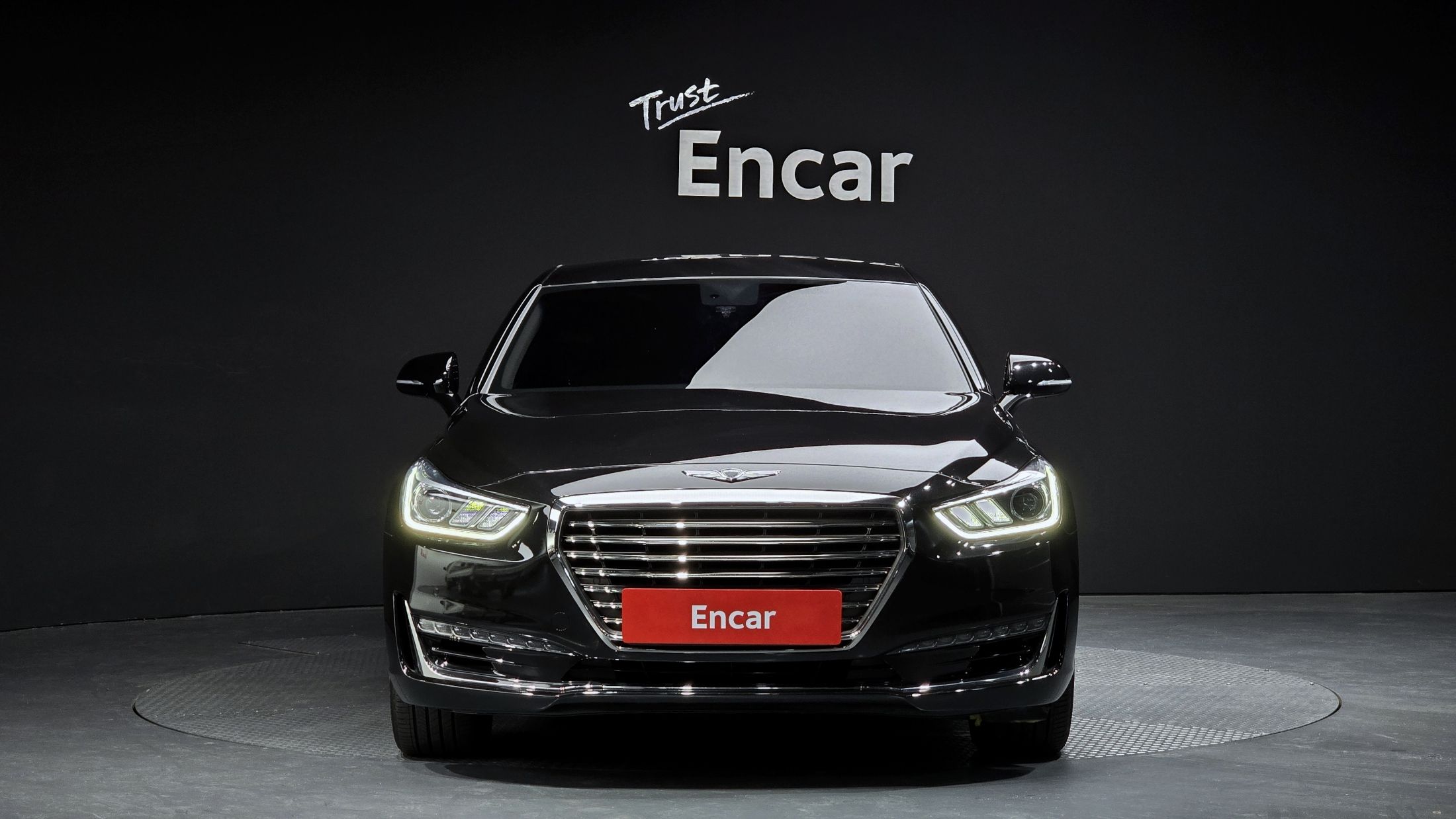 GENESIS EQ900 2017