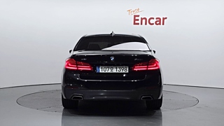 BMW 5-SERIES G30 2017