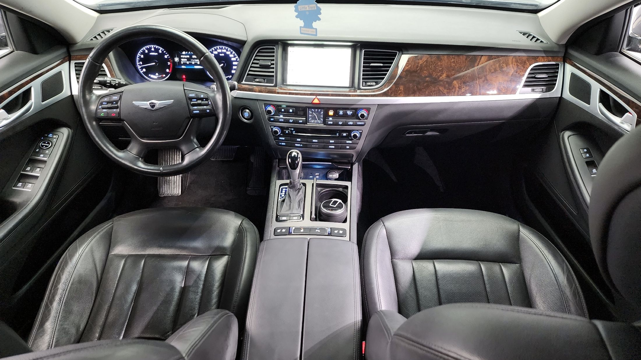HYUNDAI GENESIS DH 2016