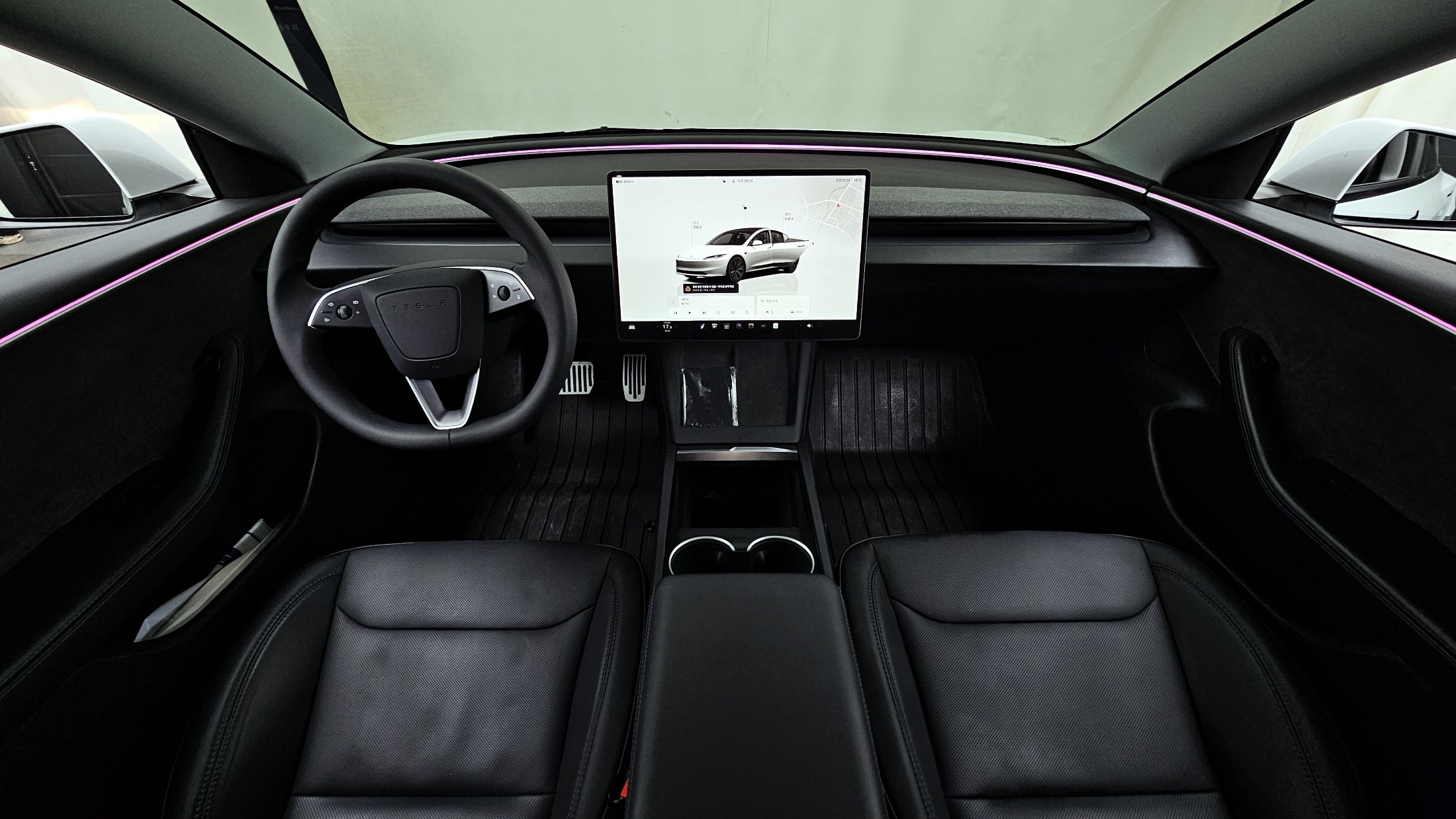 TESLA MODEL 3 2024