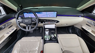 GENESIS GV70 2024