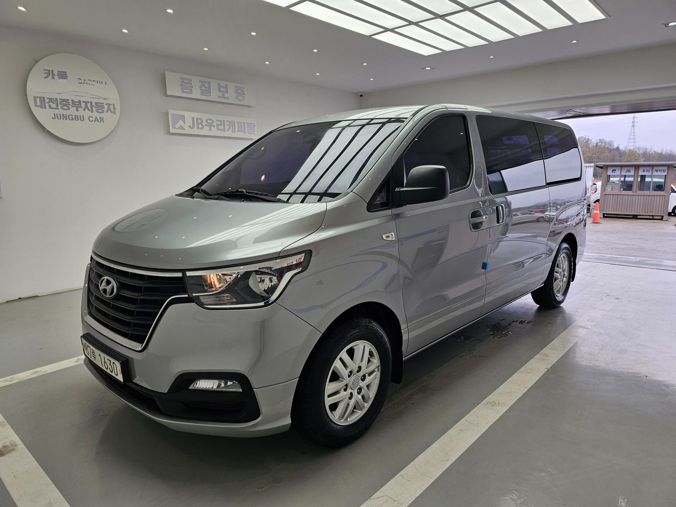 HYUNDAI STAREX GRAND