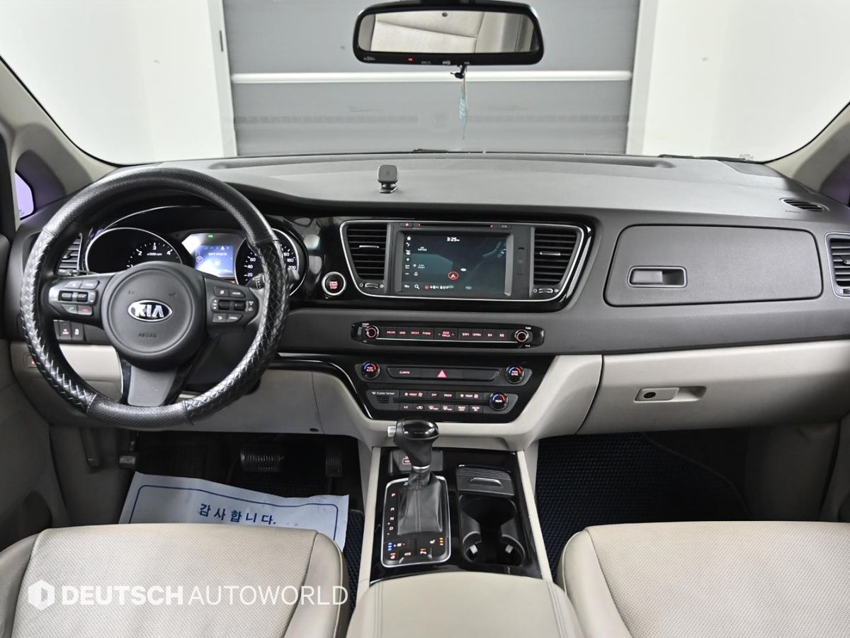 KIA CARNIVAL 2014