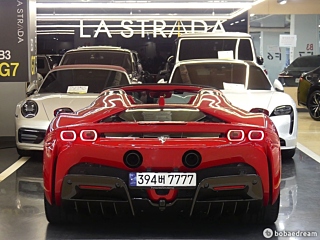 FERRARI SF90 SPIDER 2023