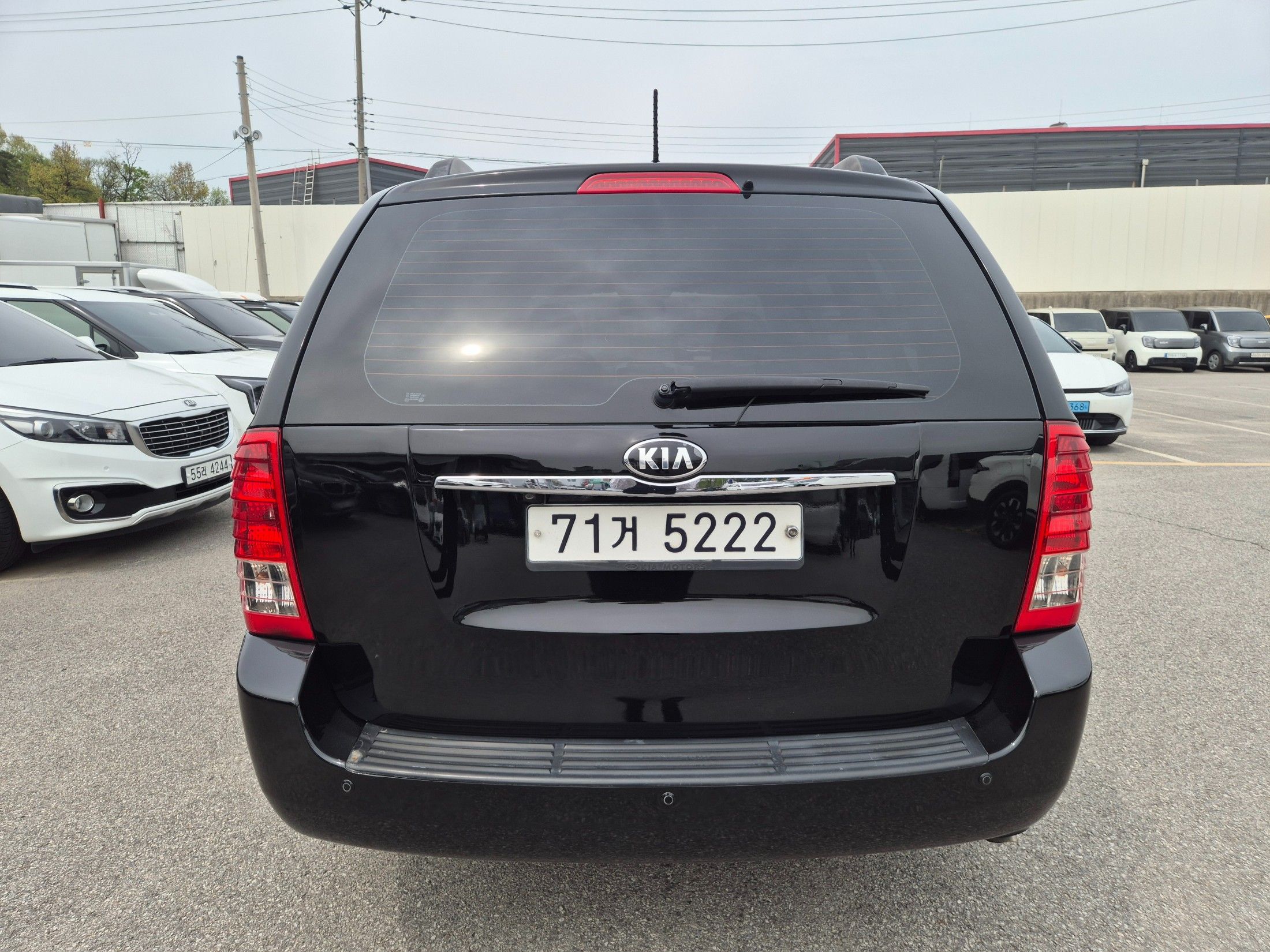 KIA CARNIVAL R 2013