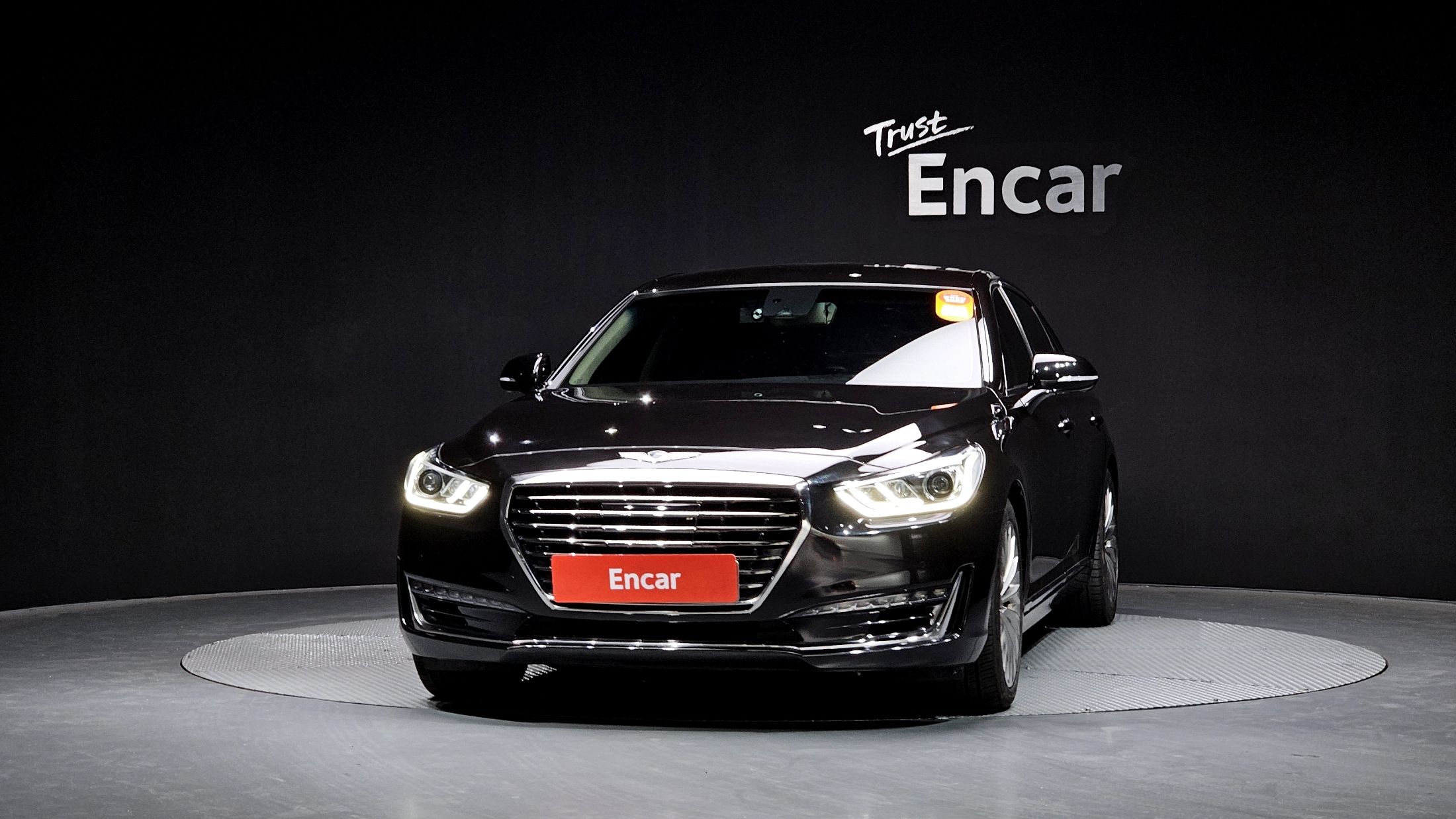 GENESIS EQ900 2017