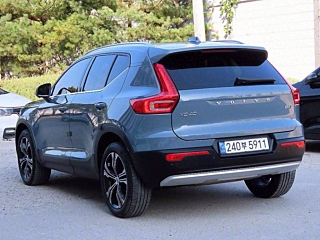 VOLVO XC40 2022