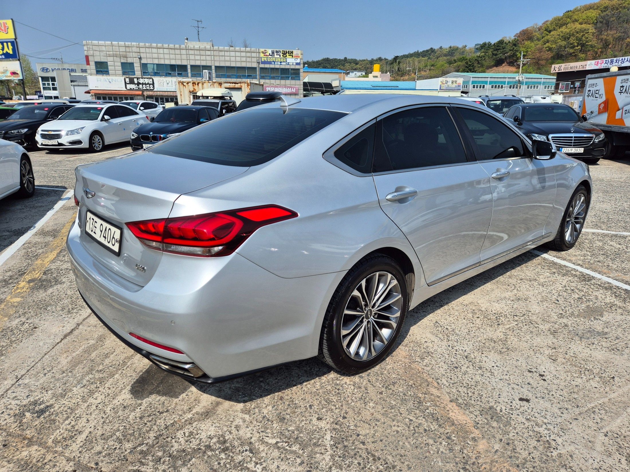 HYUNDAI GENESIS DH 2014