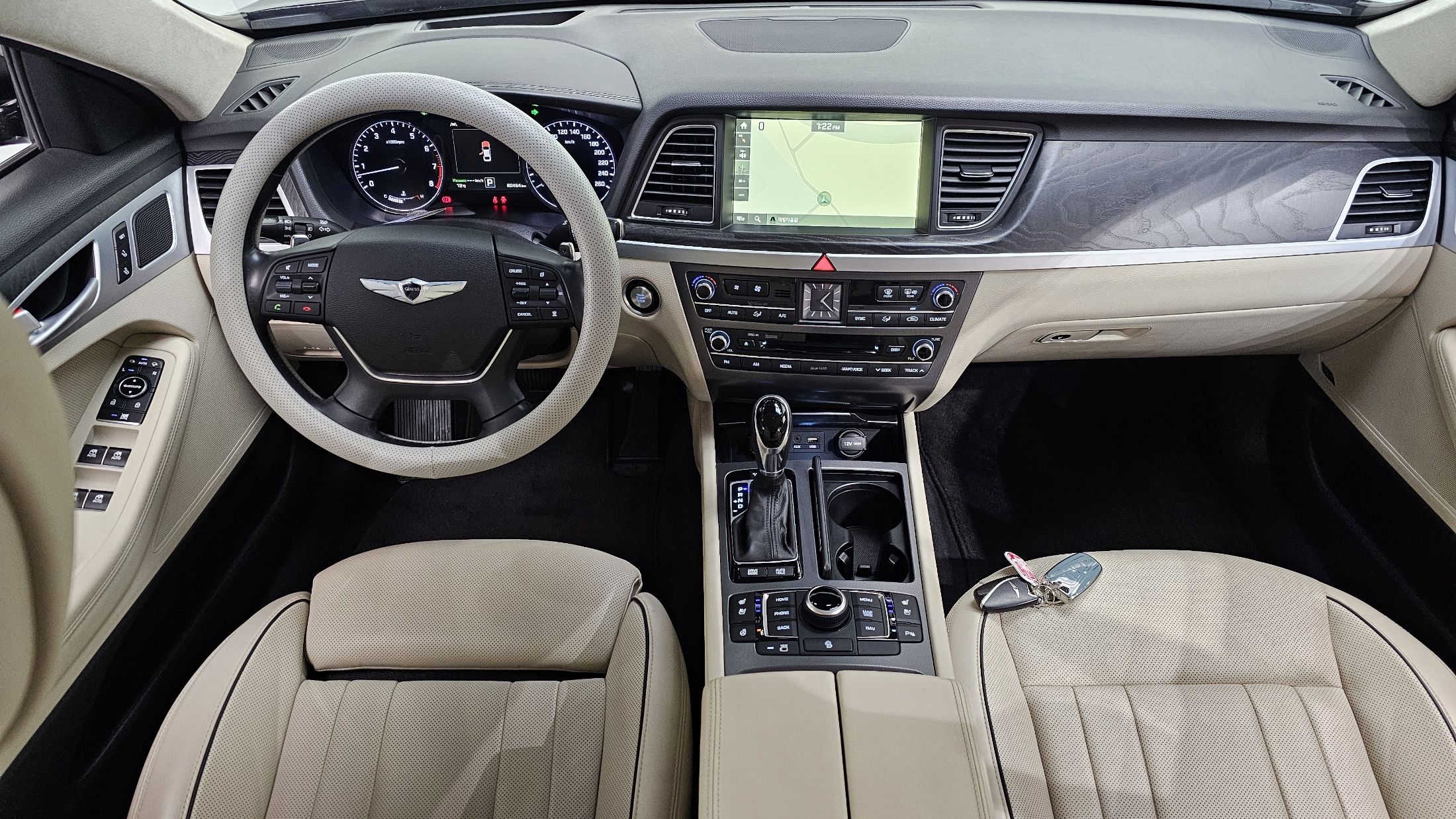 HYUNDAI GENESIS DH 2014
