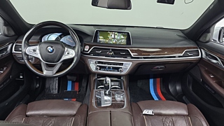 BMW 7-SERIES G11 2016