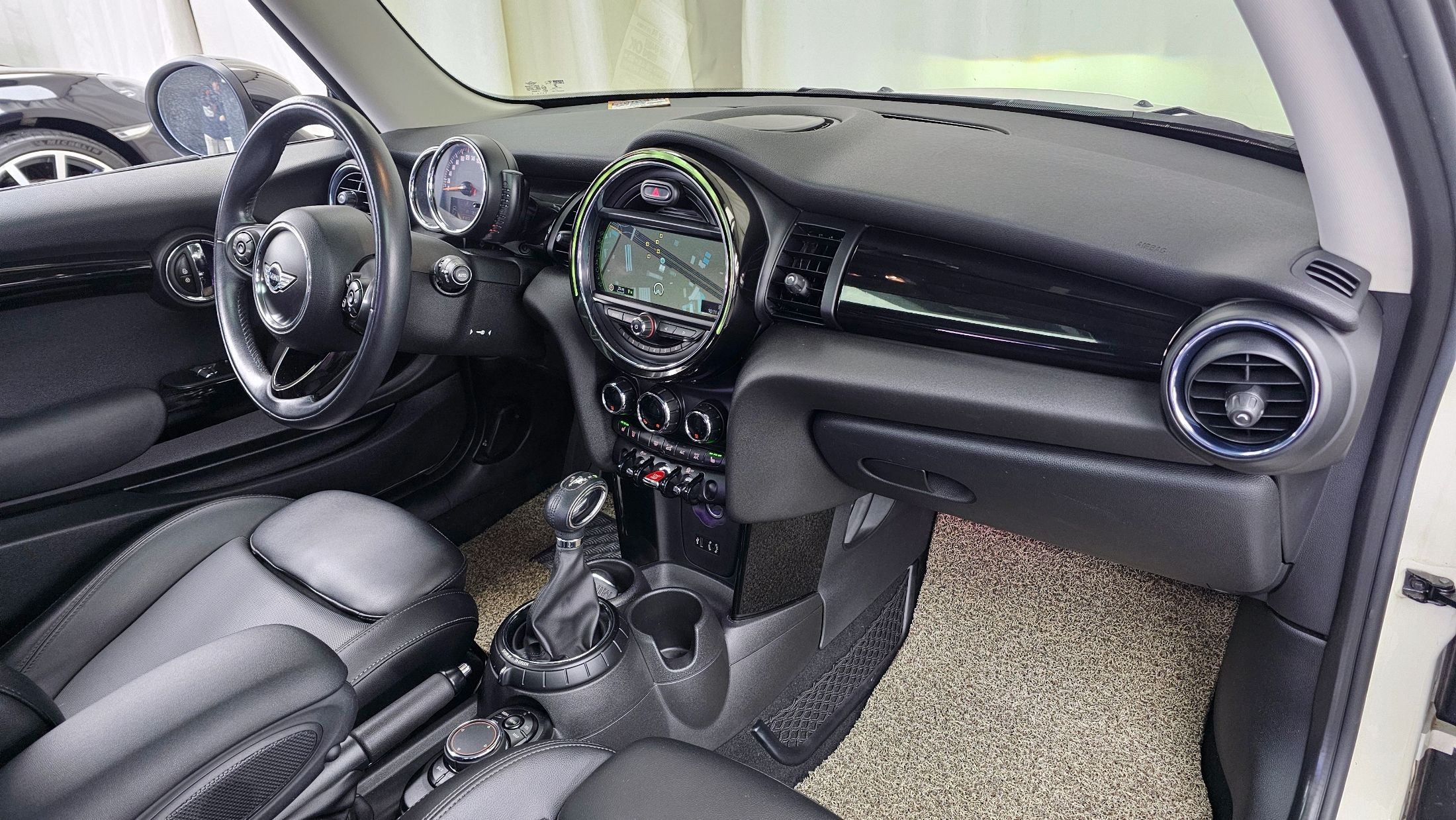 MINI COOPER D 2016