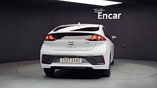 HYUNDAI IONIQ HYBRID 2019