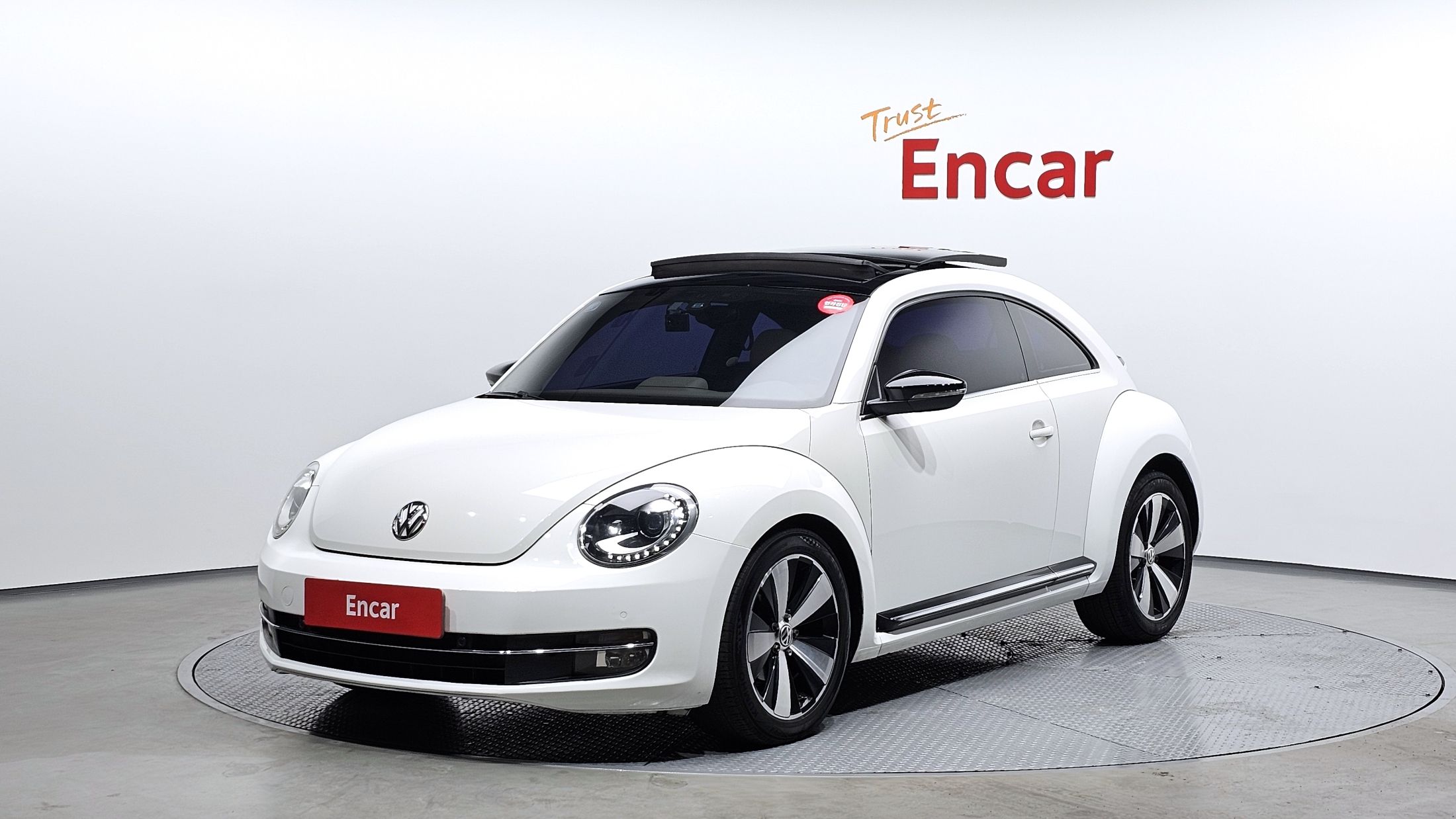 VOLKSWAGEN BEATLE 2012