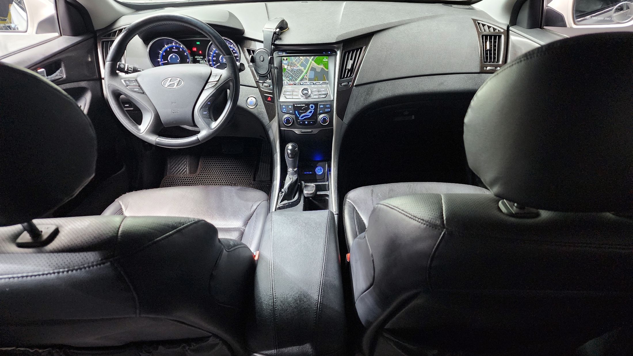 HYUNDAI SONATA YF 2011