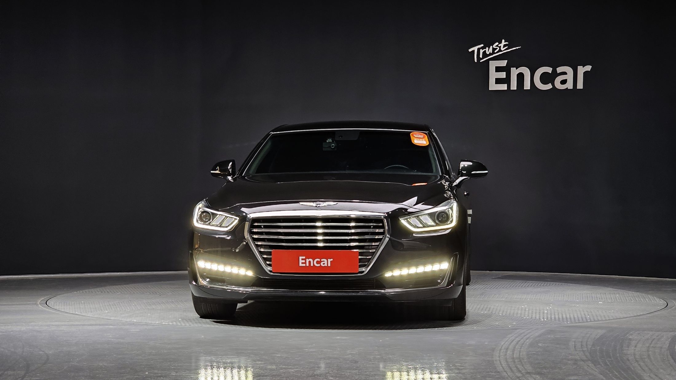 GENESIS EQ900 2018
