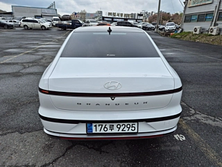 HYUNDAI GRANDEUR HYBRID GN7 2024
