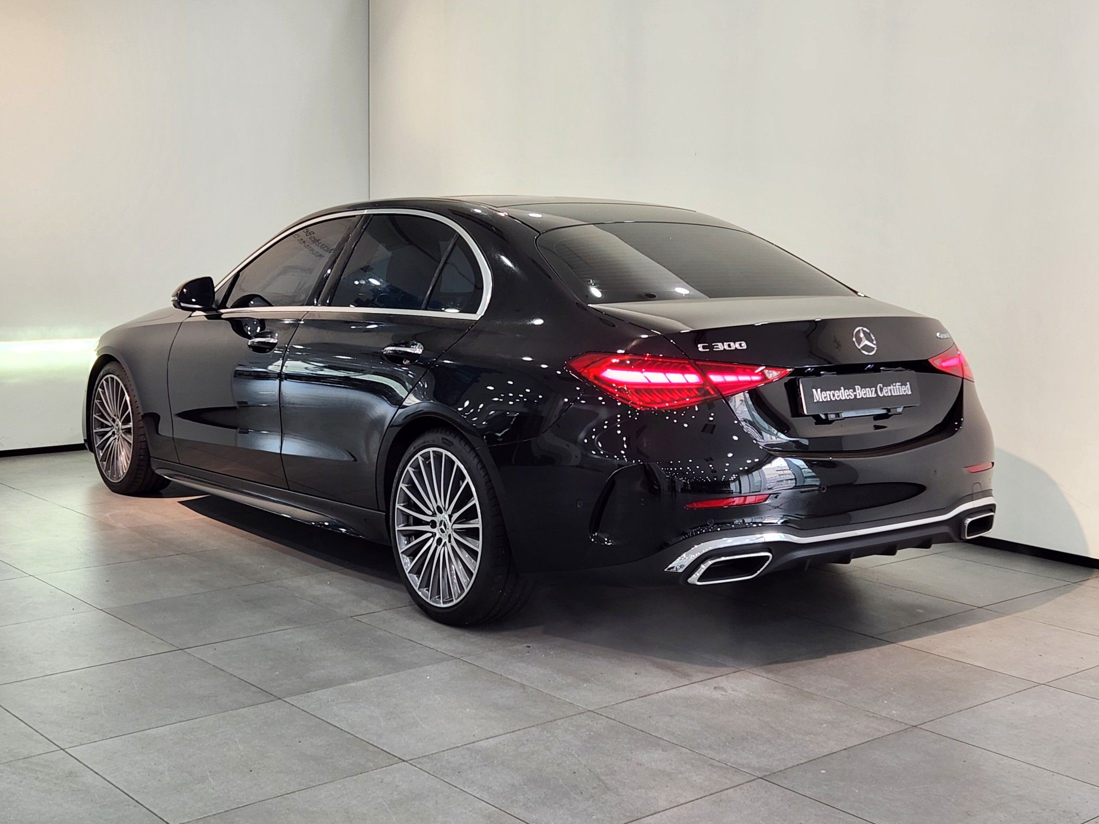 MERCEDES BENZ C-CLASS W206 2023