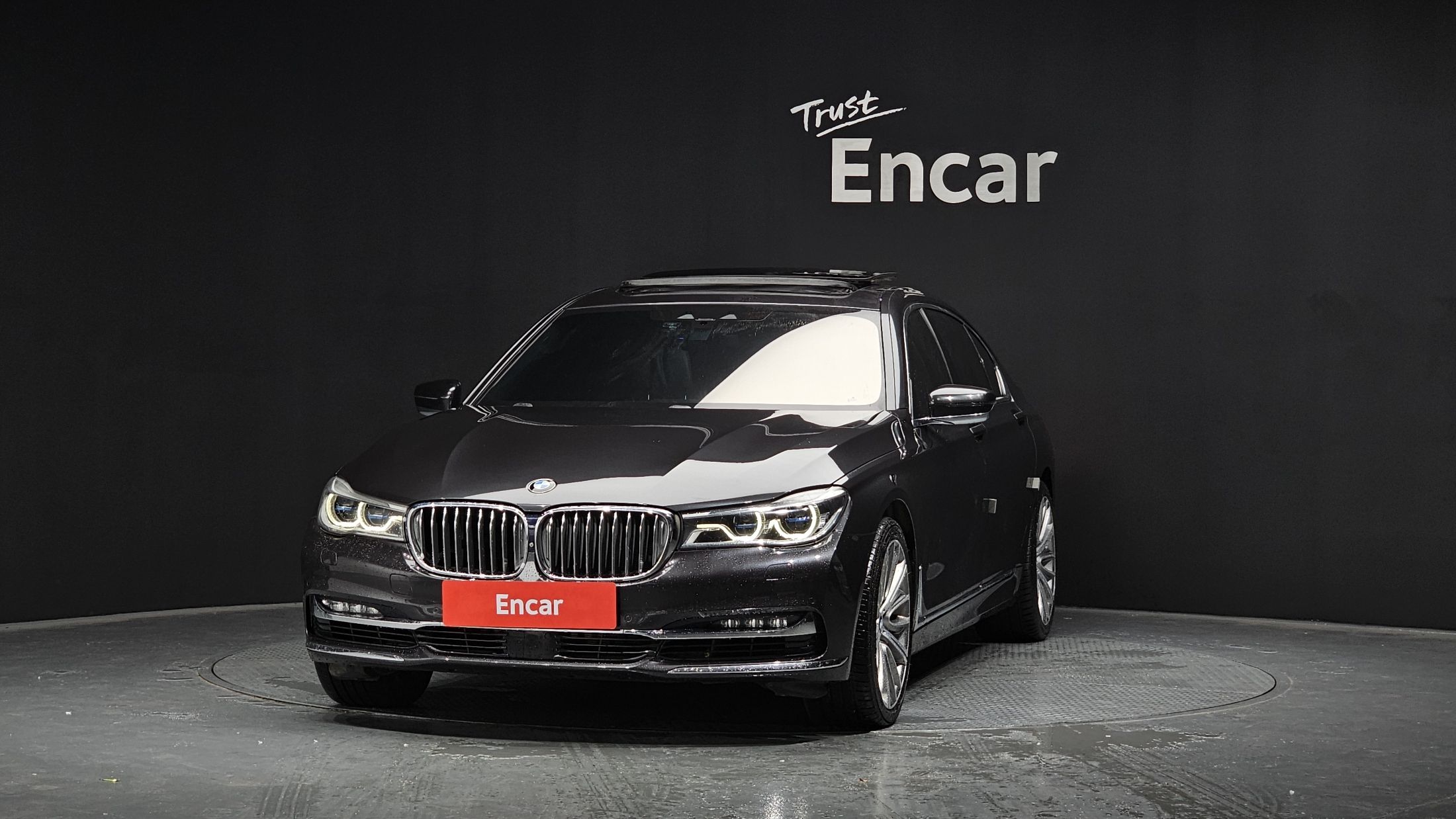BMW 7-SERIES G11 2016