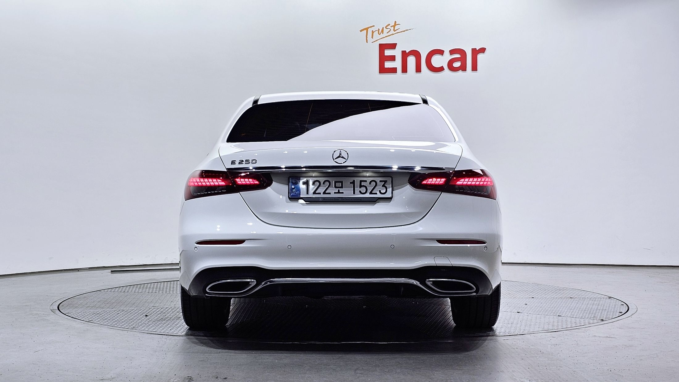 MERCEDES BENZ E-CLASS W213