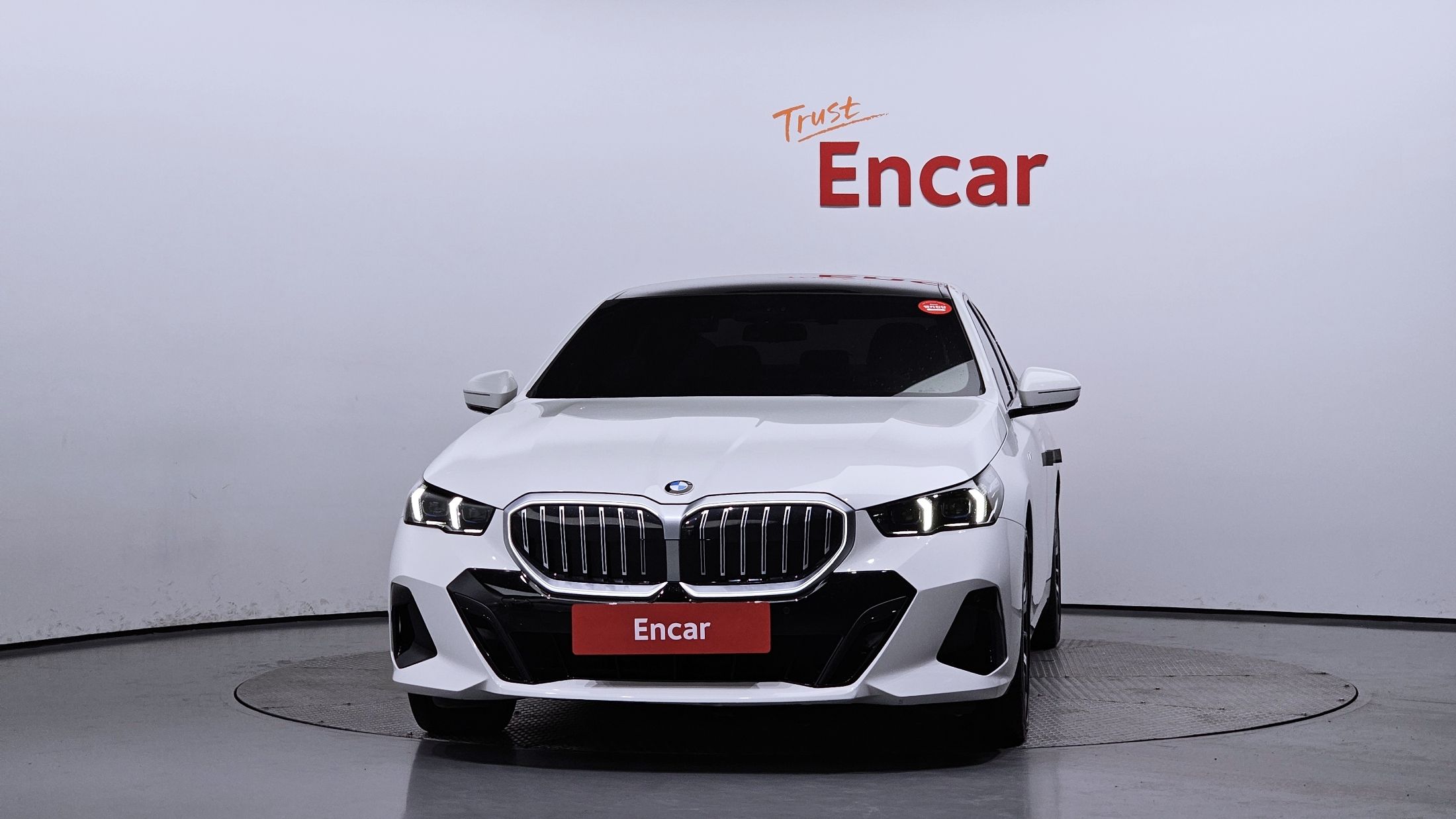 BMW 5-SERIES G60 2024