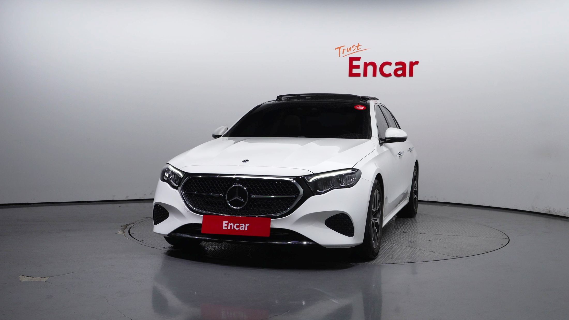 MERCEDES BENZ E-CLASS W214 2024