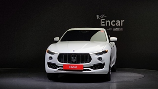 MASERATI LEVANTE 2020