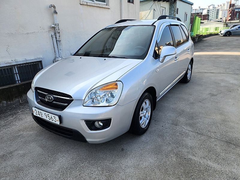 KIA CARENS 2010