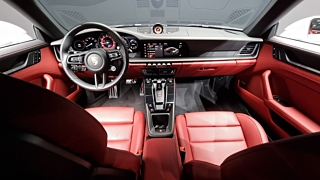PORSCHE 911 992 2024