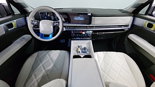 HYUNDAI SANTAFE MX5 2024