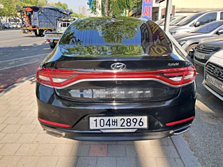 HYUNDAI GRANDEUR IG HYBRID 2018
