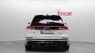 AUDI Q8 4M 2021