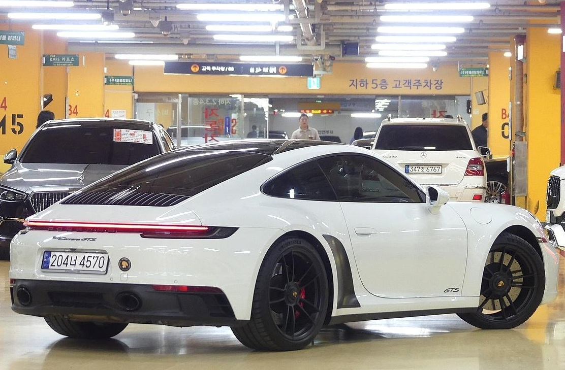 PORSCHE 911 992 2023