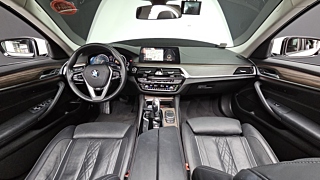 BMW 5-SERIES G30 2018