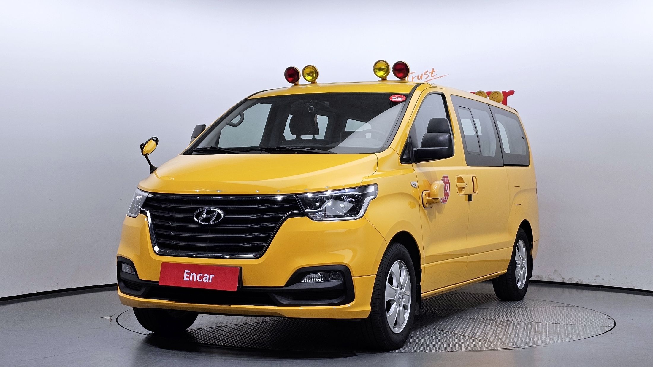 HYUNDAI STAREX GRAND