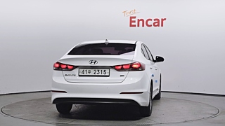 HYUNDAI AVANTE AD 2016