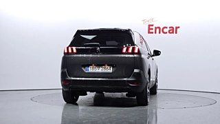 PEUGEOT 5008 2019