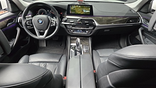 BMW 5-SERIES G30 2018