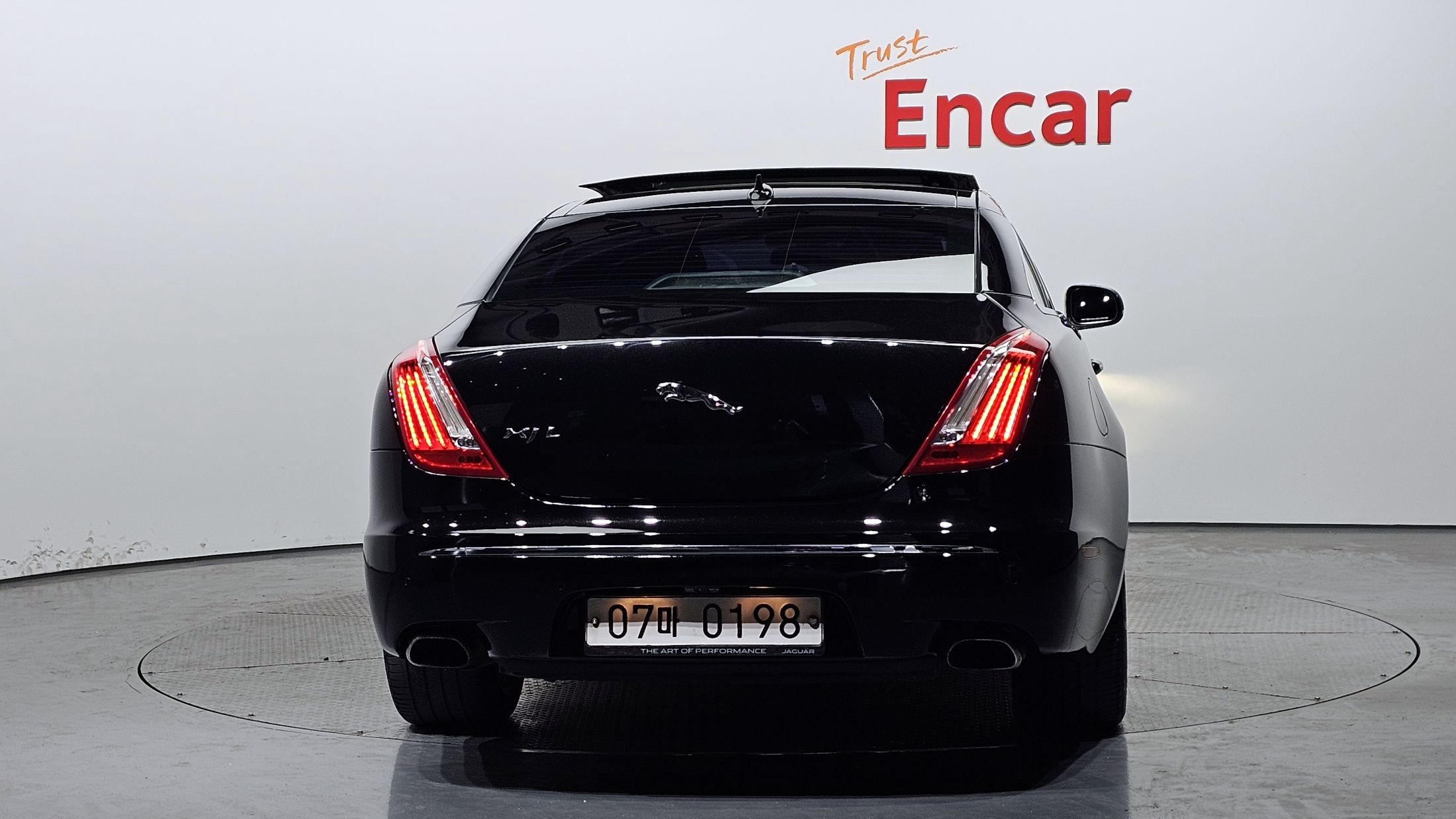 JAGUAR XJ 2015