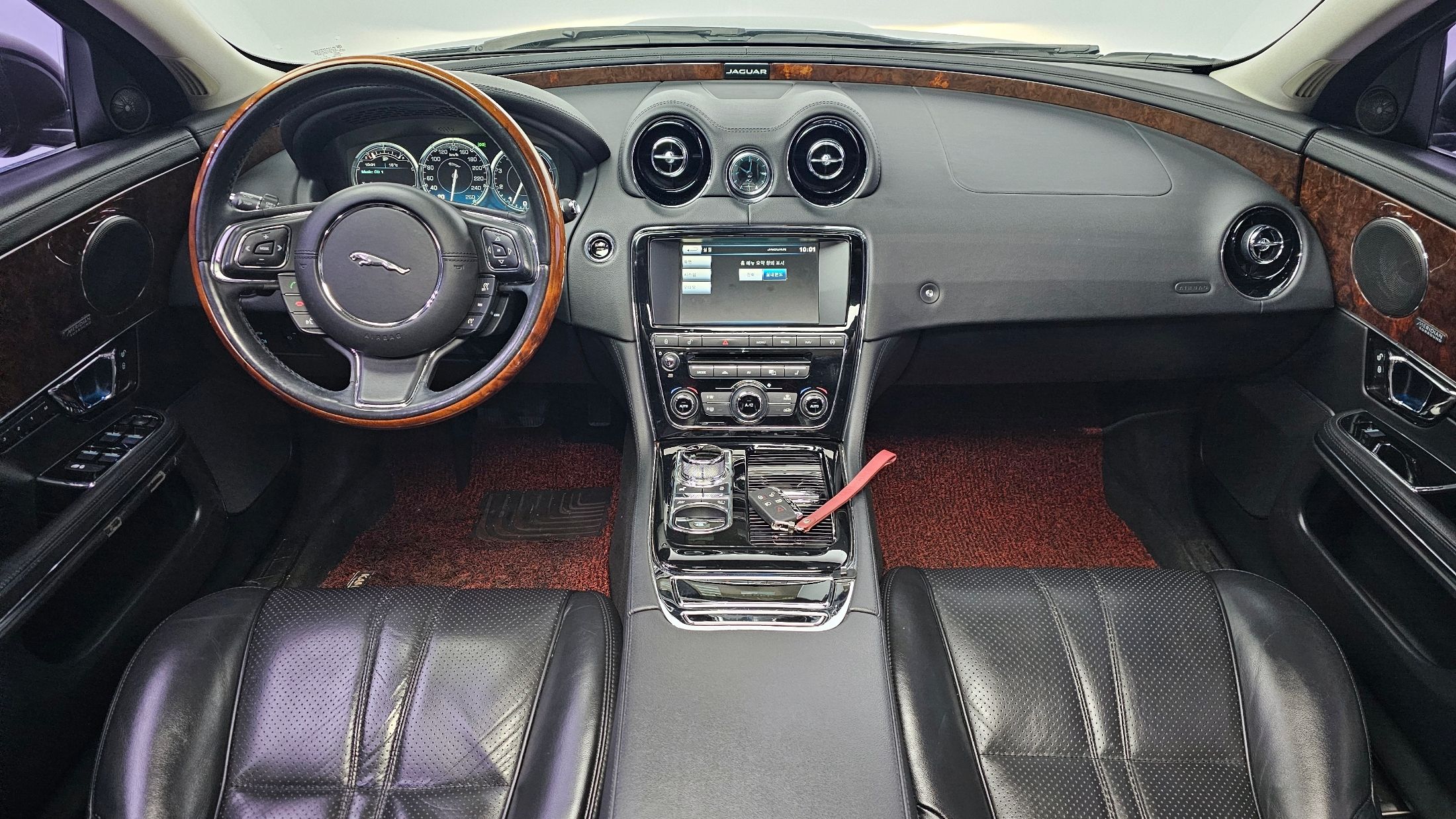 JAGUAR XJ 2015