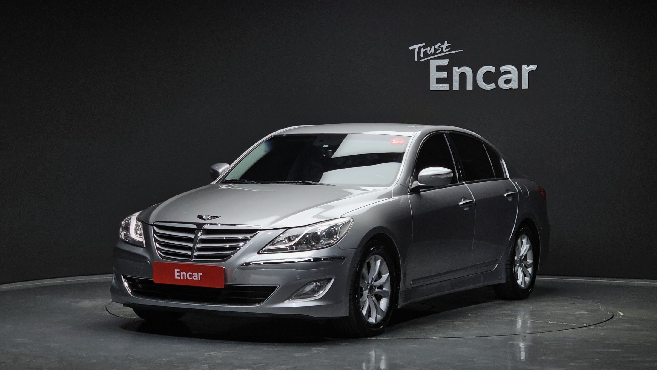 HYUNDAI GENESIS 2011