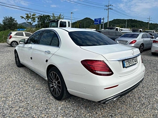 MERCEDES BENZ E-CLASS W213 2018