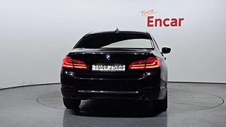 BMW 5-SERIES G30 2018