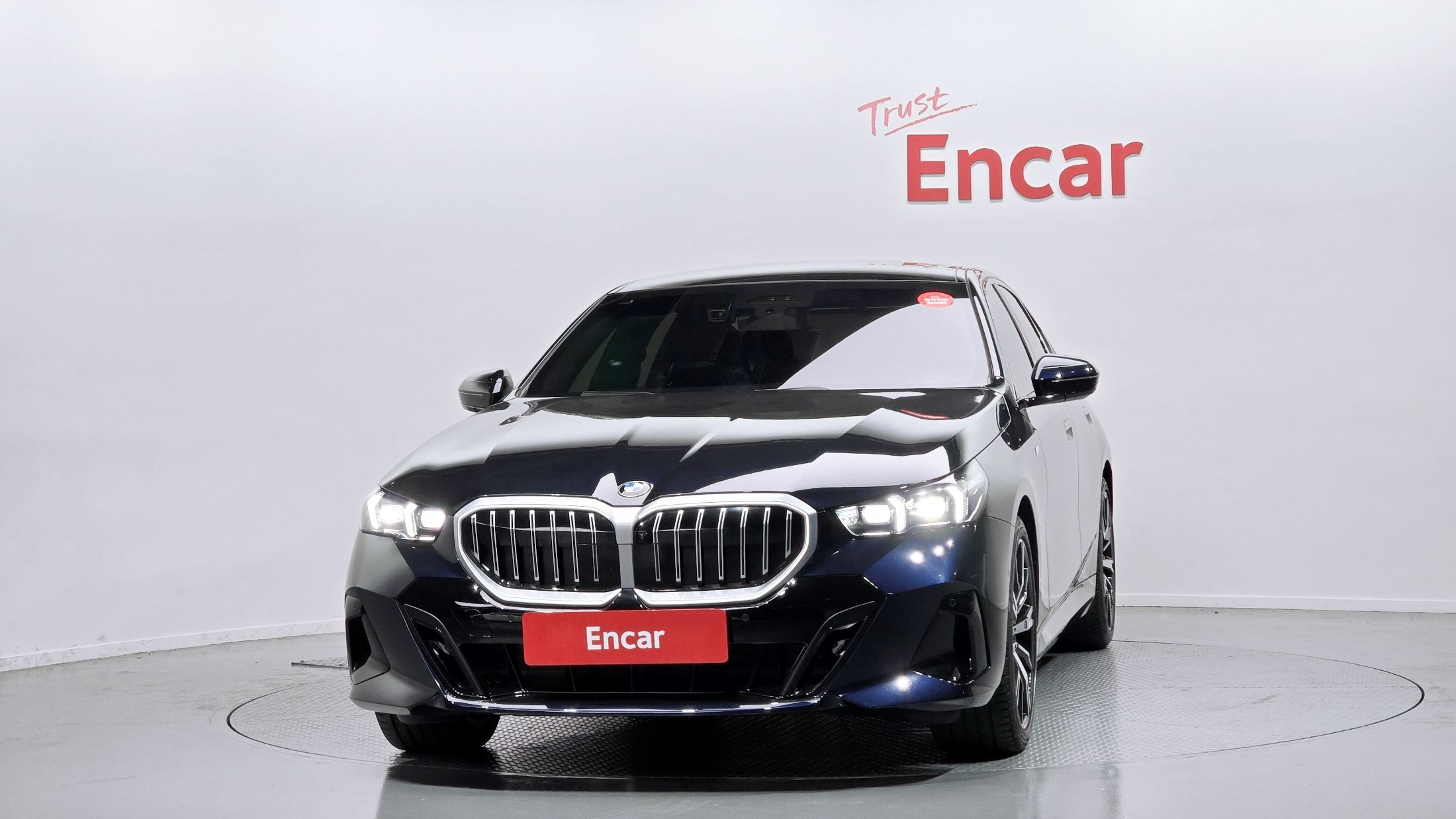 BMW 5-SERIES G60 2024