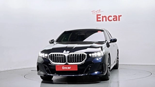 BMW 5-SERIES G60 2024