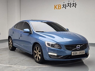 VOLVO S60 2016