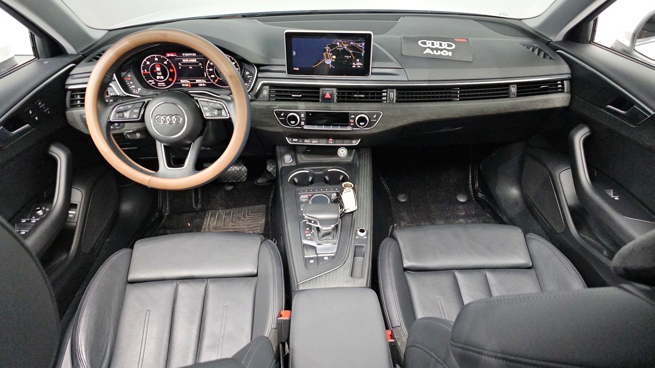 AUDI A4 B9 2018