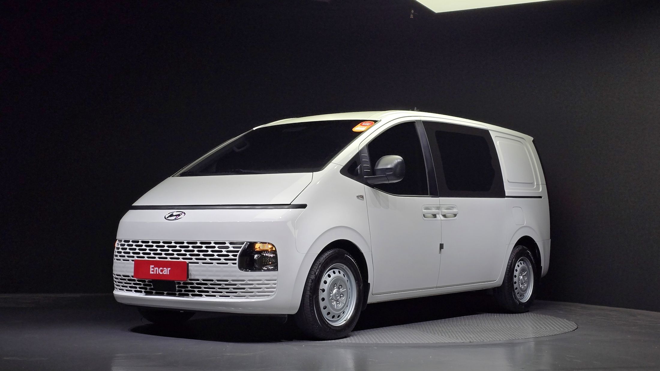 HYUNDAI STARIA 2022