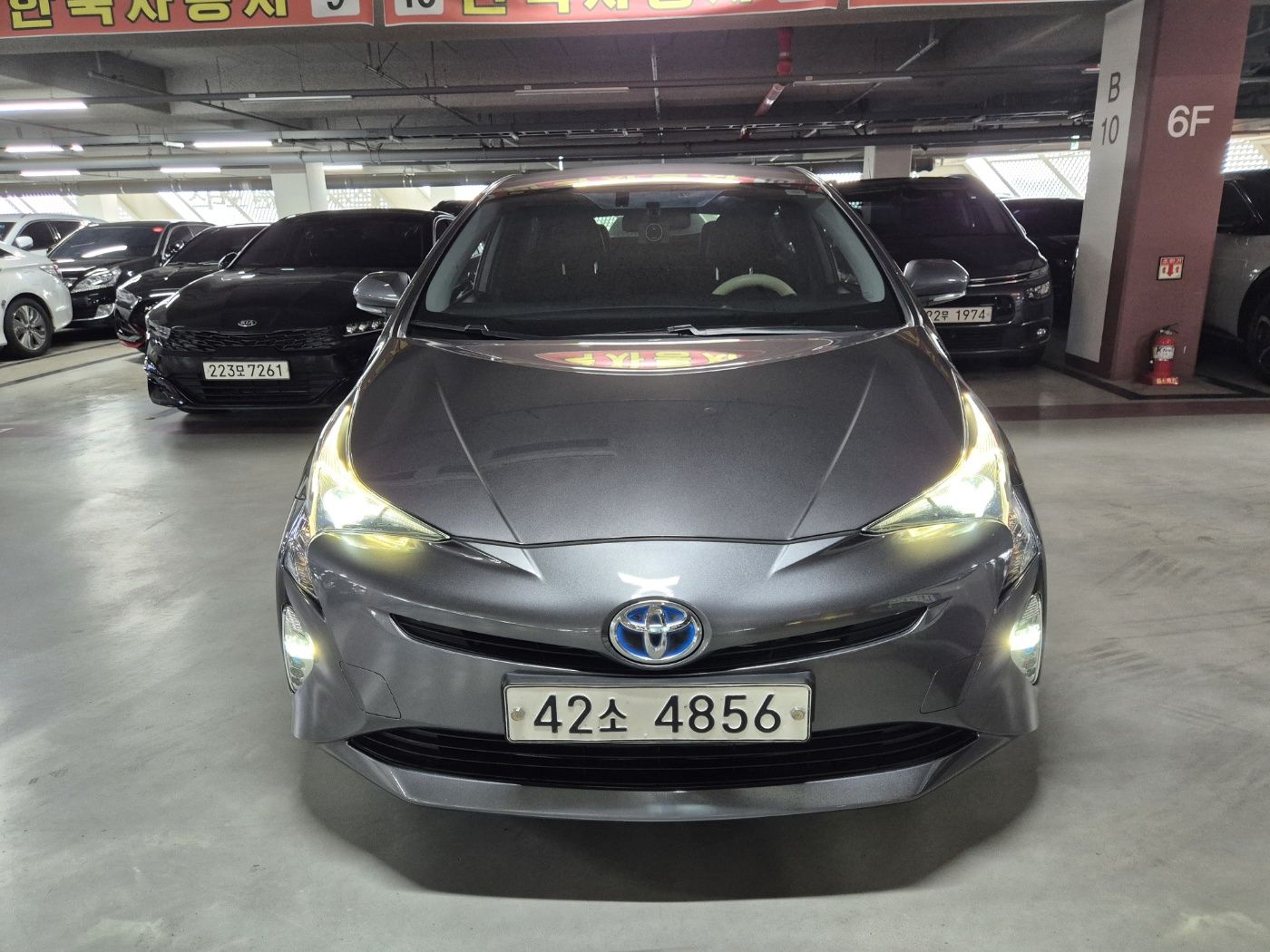TOYOTA PRIUS 2018
