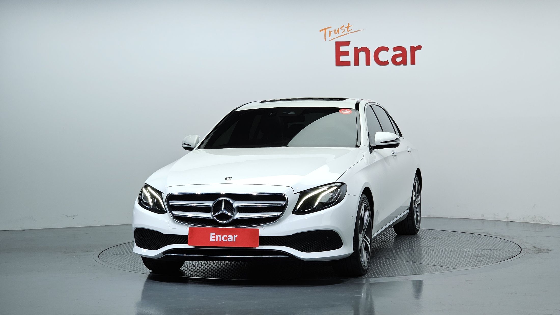 MERCEDES BENZ E-CLASS W213 2018