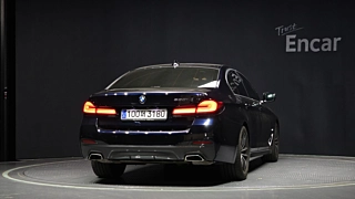 BMW 5-SERIES G30 2021